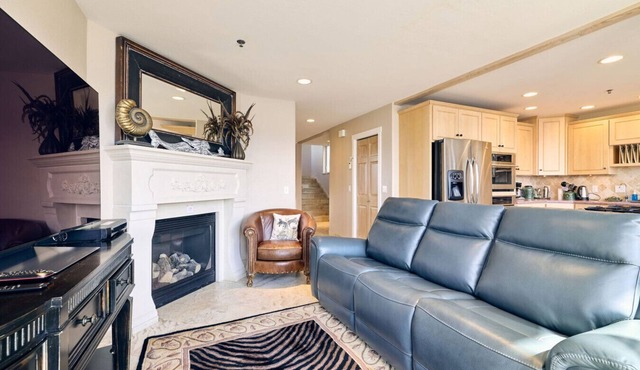 Lakeshore Lodging Lodge 719