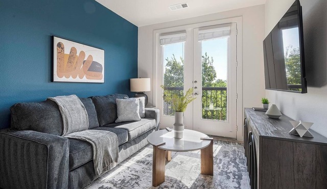 Landing | Incredible 1BD, Gym, Pool