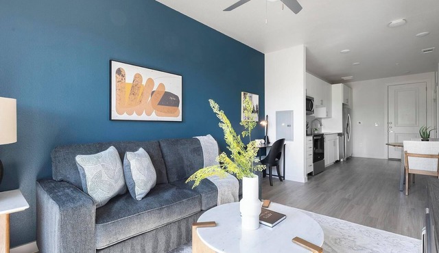 Landing | Incredible 1BD, Gym, Pool