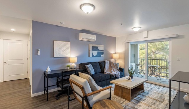 Landing | Modern 1BD, Clubhouse, Gym