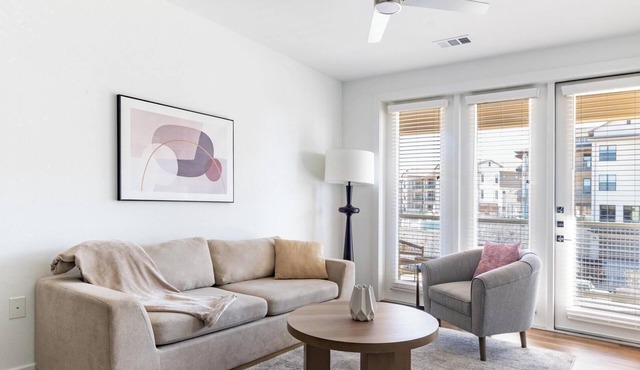 Landing | Spectacular 2BD, Clubhouse, Pool