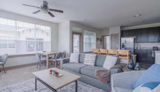 Landing | Spectacular 2BD, Gym, Courtyard