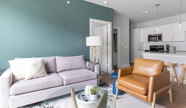 Landing | Stunning 2BD, Clubhouse, Game Room