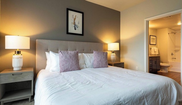 Landing | Stylish 1BD, Courtyard, Pool