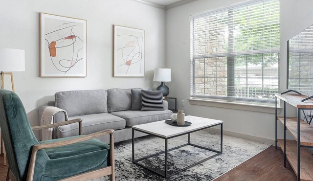 Landing | Stylish 1BD, Clubhouse, Courtyard