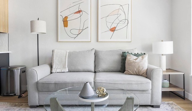 Landing | Stylish Studio, Gym, Rooftop Lounge