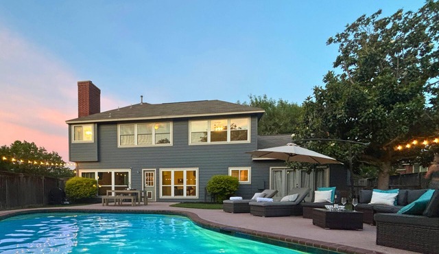 Large Home with Pool, Gym , For Longer Stays