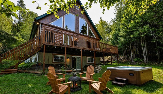 Le Mandala | Lakefront, spa & game room in Entrelacs