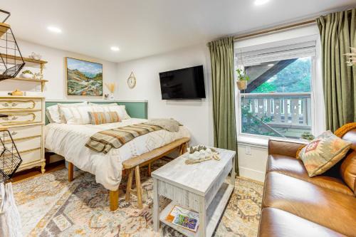 'Lovers Lane Chalet' Dtwn Manitou Springs Studio!