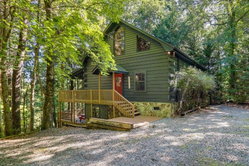 Luxe Fightingtown Creek Cabin: 2 King Suites & Spa