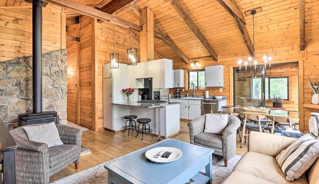 Luxe Pagosa Springs Cabin w/Sauna & Hot Tub!