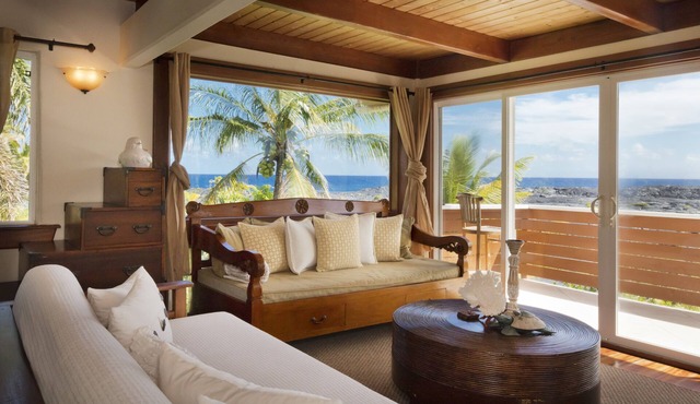 Luxuriously Appointed Bali Temple Has 160 Degree Ocean Views!