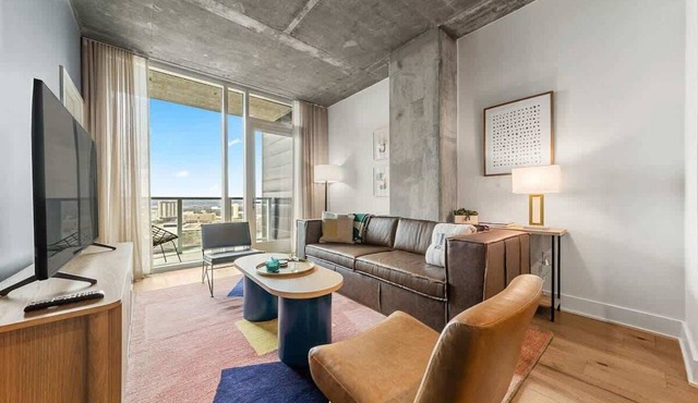 Luxury Rainey Condo w/Rooftop Pool & Views
