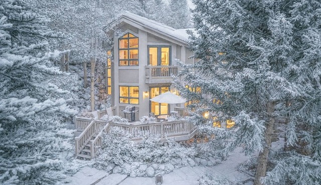 Luxury Vail Mountain Estate – Ski Access Spacious Elegant Mountain Retreat