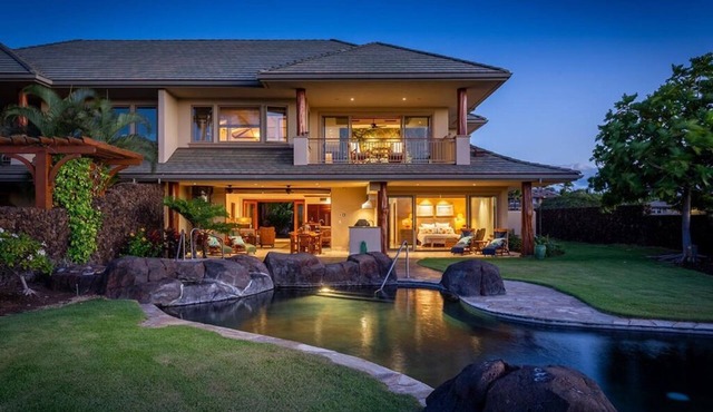 Luxury Villa Steps to Ocean w/3+ Bedroom Sleeps 8