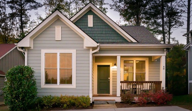 Magnolia Mountain Home | Monthly Mountain Home Near Asheville w/Private Hot Tub