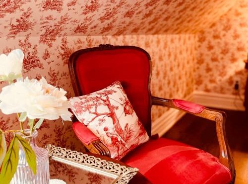Maison Rose in Hudson