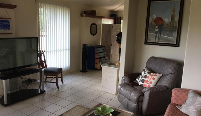 Mediteranean style Ohana Rental/Loft & Sundeck panoramic OCEAN VIEW
