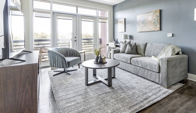 Modern Apartment in Prime Location (ID1233X033)