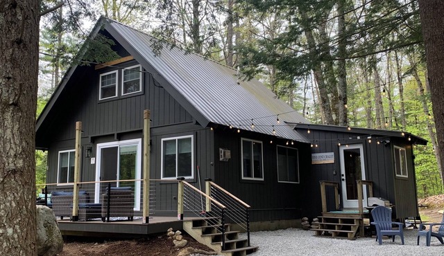 MODERN CHALET 3-BDRM-FAMILY & DOG friendly- Luxury & Affordability Combined