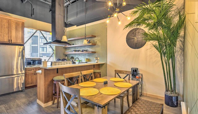 Modern Downtown Apt - Walk to Parks + Cafes!