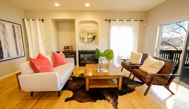 Modern Home | Private Hot Tub | Walk to Beaver Creek Shuttle | EV Charging