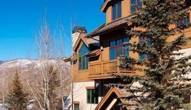 Modern Rustic 1BR | Cozy Fireplace & Hot Tub