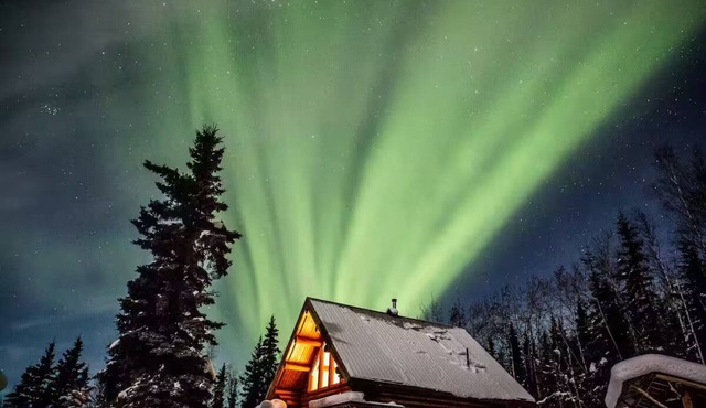 Moose Mountain Cabin - Cozy Retreat with Aurora Views