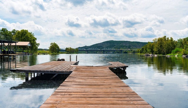 Most Beautiful & Serene View on Inks Lake!