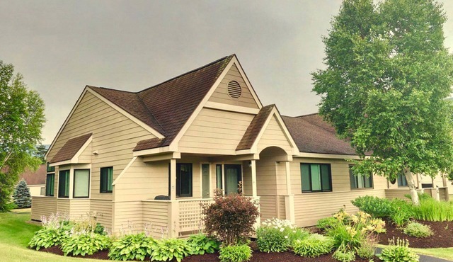 Mount Washington Cabin near a Golf Course for a NH vacation