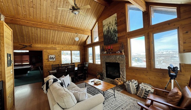 Mountain Retreat w/Epic Views, Skiing, Biking, Hiking Nearby.