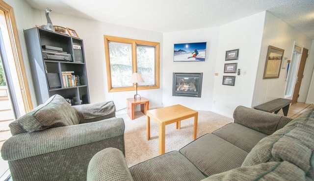 Mountain Summer Retreat | Walk to Snake River