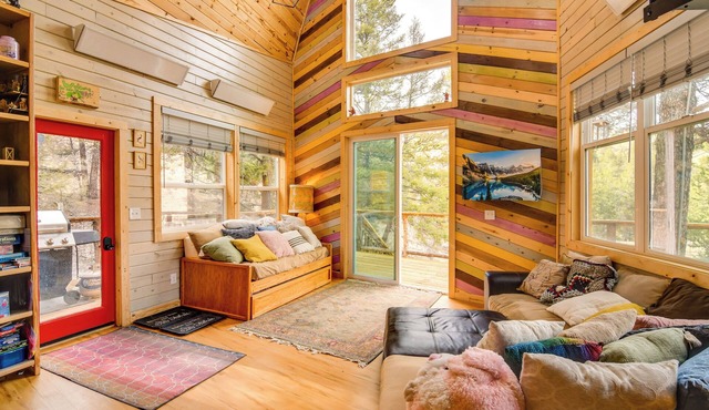 'Mystic Treehouse' on 35 Acres Near Hartsel