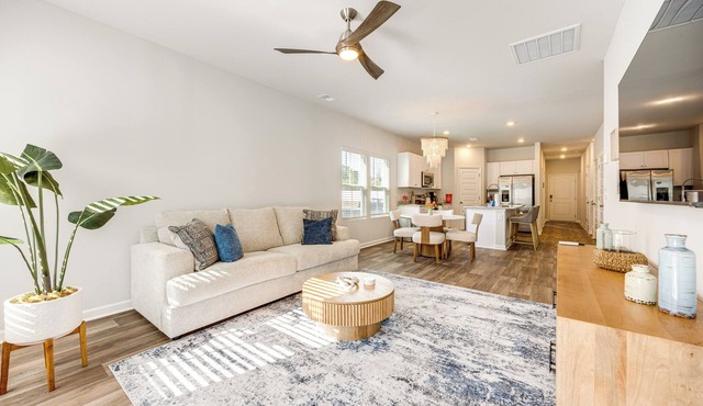 Near Golf Courses: Family Home in Ocean Isle Beach
