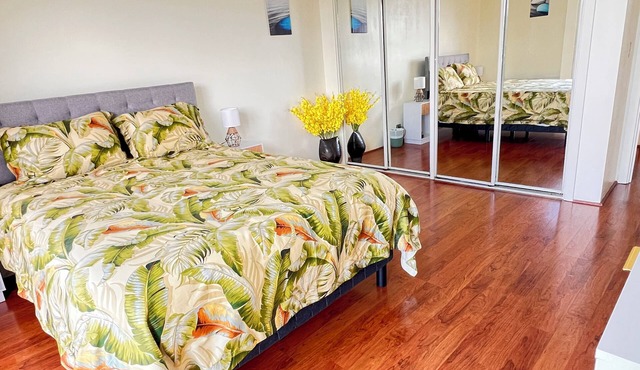Newly Remodeled ,Central Located , Mountain views, Elevators, Pool , And WiFi .