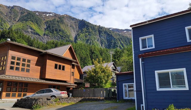 Newly renovated studio apartment located in the heart of downtown Juneau