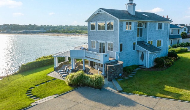 Oceanfront House in Narragansett