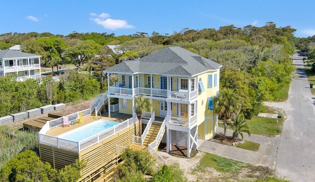 Oceanfront Oak Island home 'Luck and Laughter' with 5 bedrooms, sleeps 14!