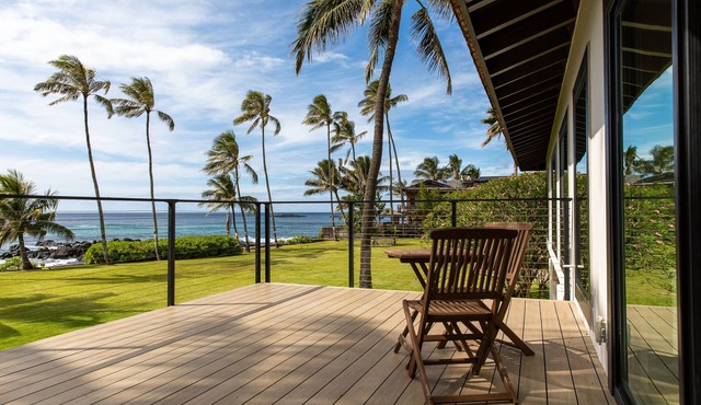 Oceanfront Paradise Escape on the North Shore of Oʻahu. 30-Night Minimum Stay