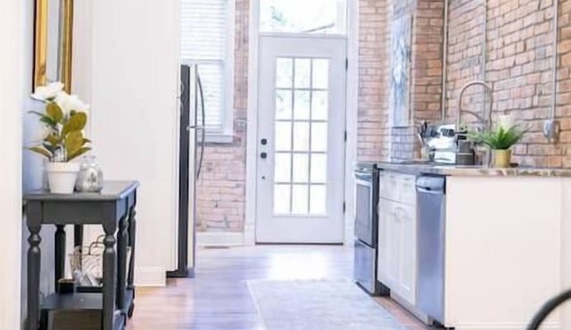 Off Street Parking | 1st Fl. Access