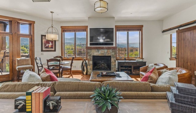 Olympian Summit Suite