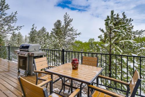 On 5 Wooded Acres! Quiet Cabin in Hartsel