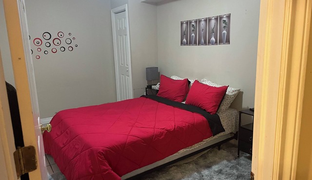 One executive bedroom apartment(sofa bed included in living area)