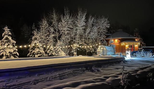 OR Luxury yurt-like home in Bretton Woods with private beach firepit AC fishing and trails