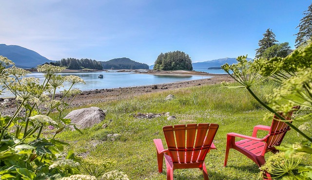 Otter's Hideaway: Serene Getaway In Juneau, Alaska