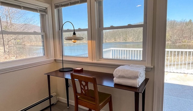 Panoramic Nature Views Hudson Valley Getaway in Cold Spring