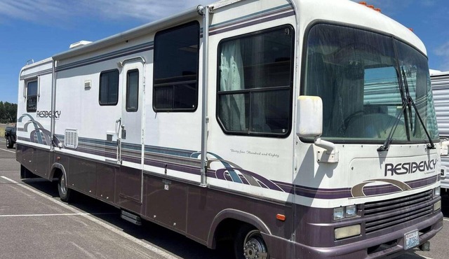Peaceful 1-bedroom, mobile bed & breakfast in charming Soldotna