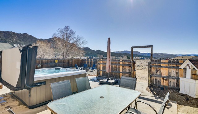 Pet-Friendly Buena Vista Home w/Yard & Hot Tub!