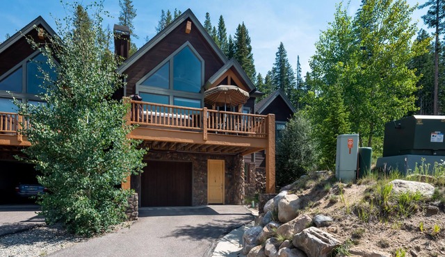 🐾 PET-FRIENDLY | Lakota Antlers 300 | Alpenglow Hot Tub Views | Game Room!