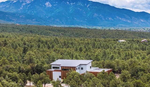 Piñon Ridge Retreat - Hot Tub, Mountain Views